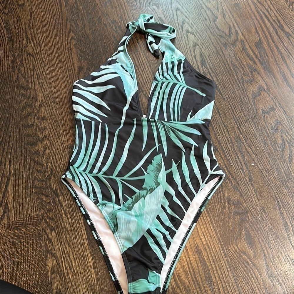 Shein Plant Print Halter One Piece Swimsuit & Beach Skirt - Picture 7 of 8